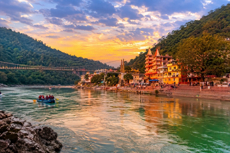 Best Riverfront Holiday Destinations for Scenic and Memorable Getaways